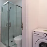 Bianca 2-bedroom In Appartamento *