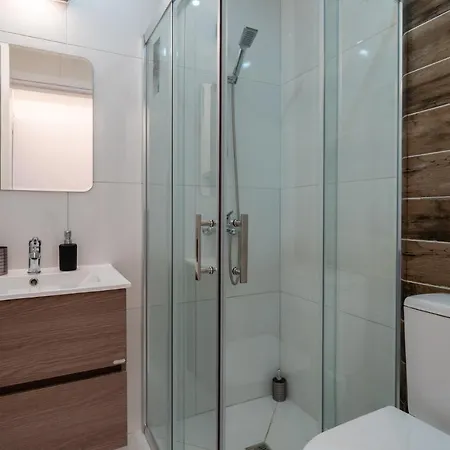 Bianca 2-bedroom In * Ларнака