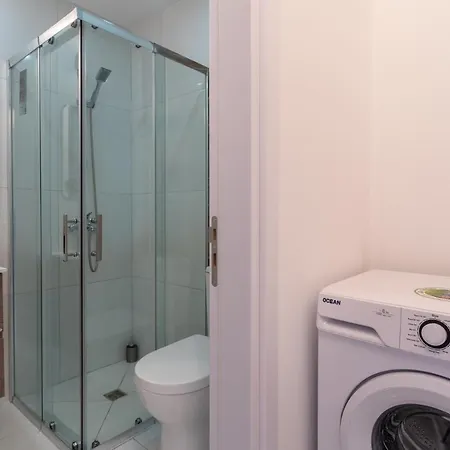 Bianca 2-bedroom In Appartamento *
