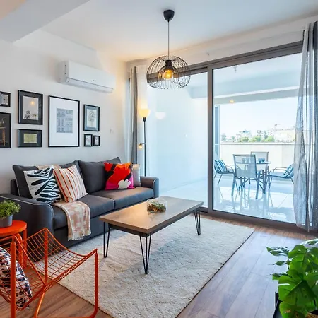 Bianca 2-bedroom In * Ларнака