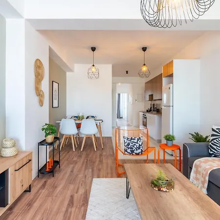 Bianca 2-bedroom In * Ларнака